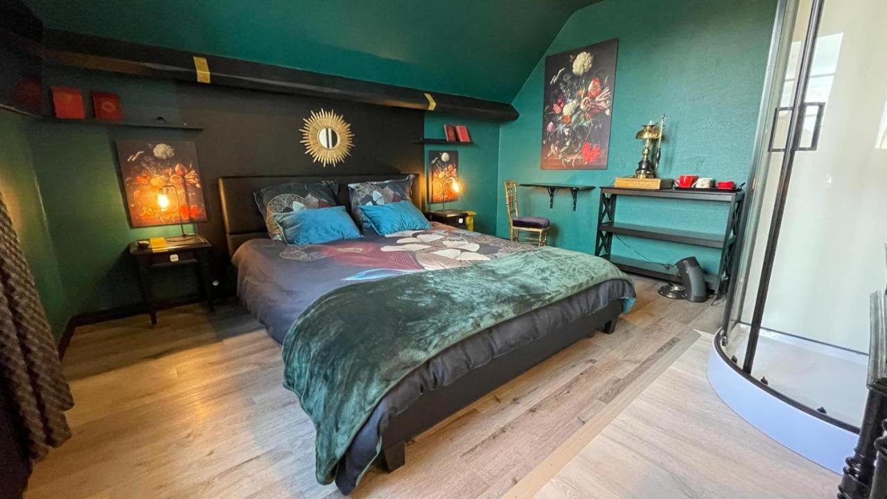Bed and Breakfast Les Nuits Victoriennes Saint-Germain-du-Corbeis Zewnętrze zdjęcie